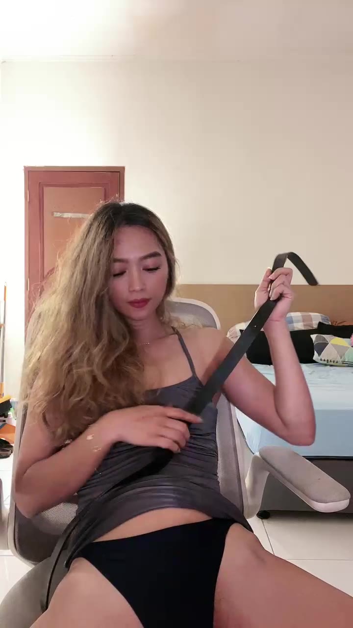 Jessy Pirang Turuti Pascol Jepit Uting ID 35332468 Mango