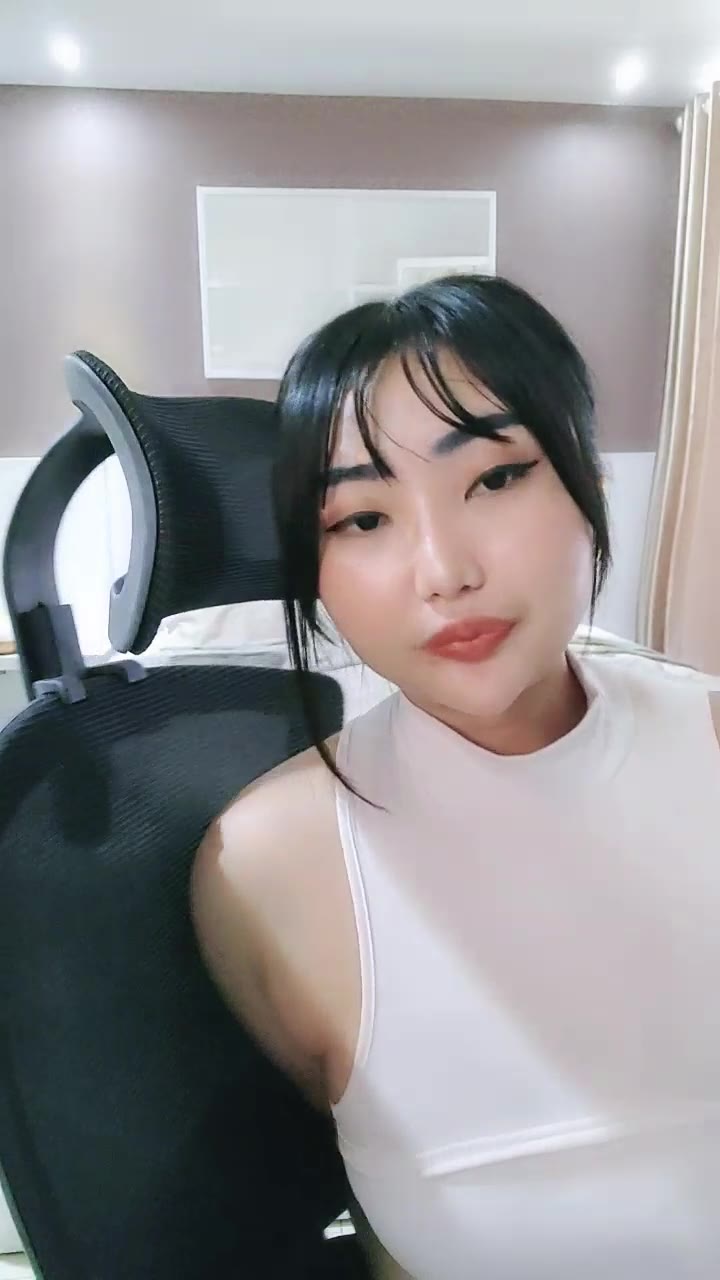 Comeback Miyuki Kembali Pamerin Toket Selangkangan Hot