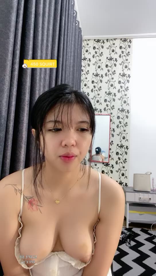 Kangen Susu Mancungnya Alyssha Waktu Live BLING2